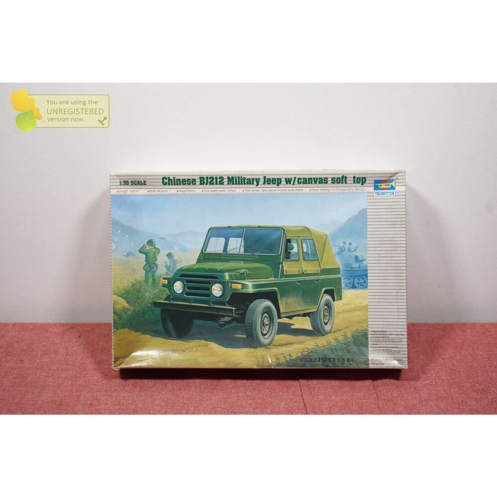 Trumpeter Chinese Bj212 Military Jeep W/canvas Soft Top Model (Package Wear)